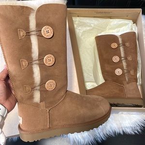 UGG Bailey Button Triplet II
